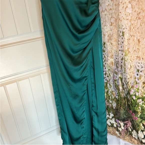 SHOW ME YOUR MUMU Jodie Dress In Emerald Luxe Satin - Picture 7 of 7